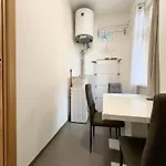 アパート In Viktoria Zizkov *
